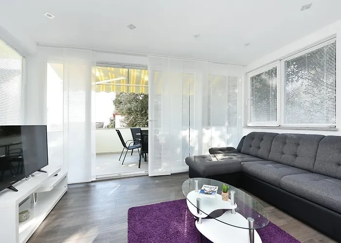 Apartman Kresan Lejlighed *